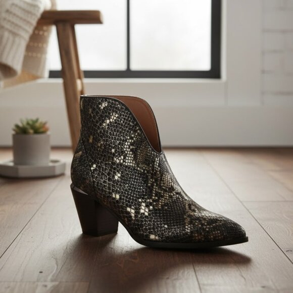 Linea Paolo Westly Bootie 10 Black Silver NEW - Picture 1 of 9